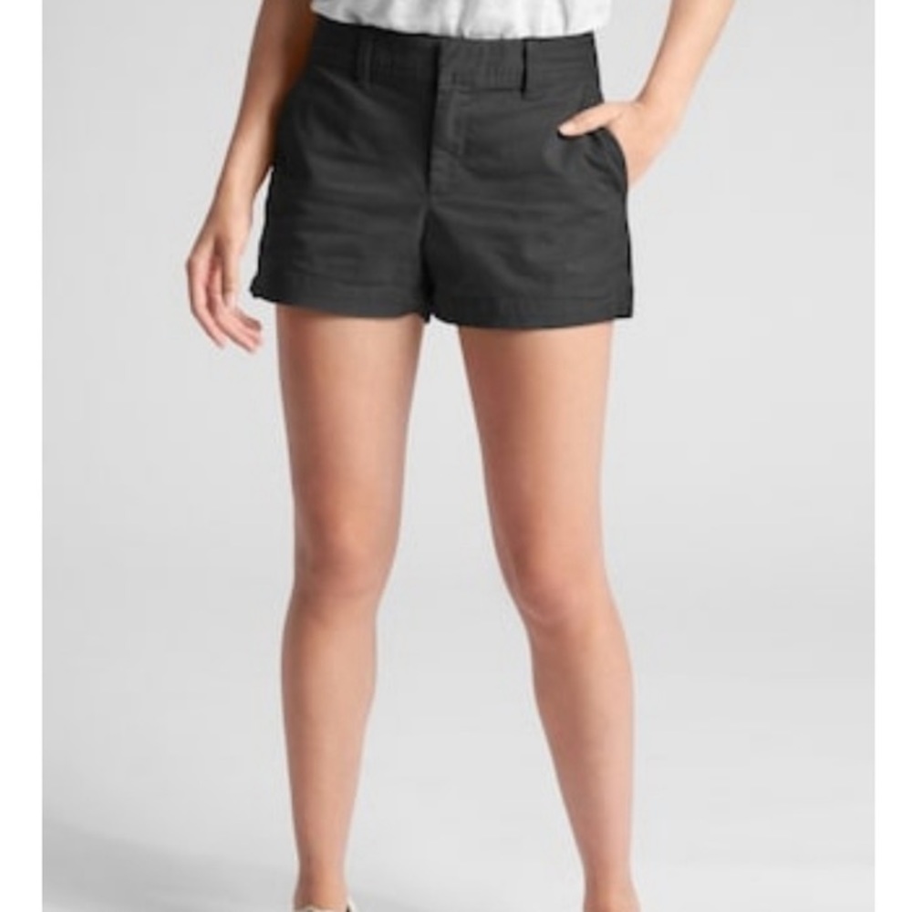 Gap shorts NWT